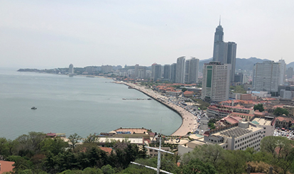 五四青年节嘉峰公司员工来烟台山接受爱国教育